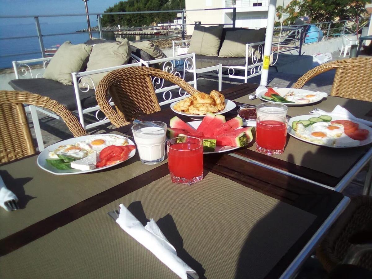 British Hotel Himare Exterior foto